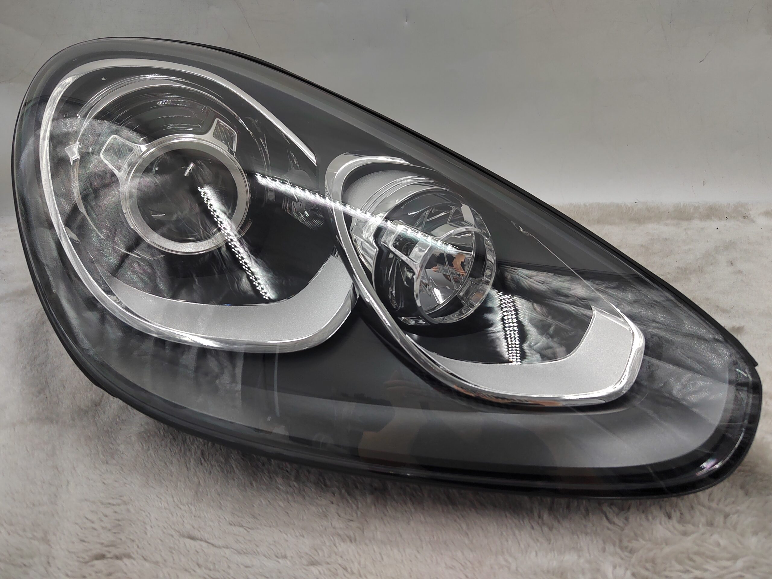 PORSCHE CAYENNE 958 2015-2018 XENON R.H.S HEADLIGHT ASSEMBLY