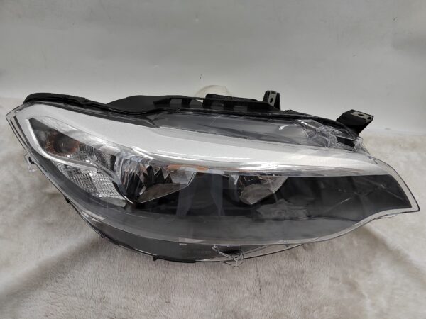 BMW 2 SERIES F22 2012-2014 HALOGEN R.H.S HEADLIGHT ASSEMBLY