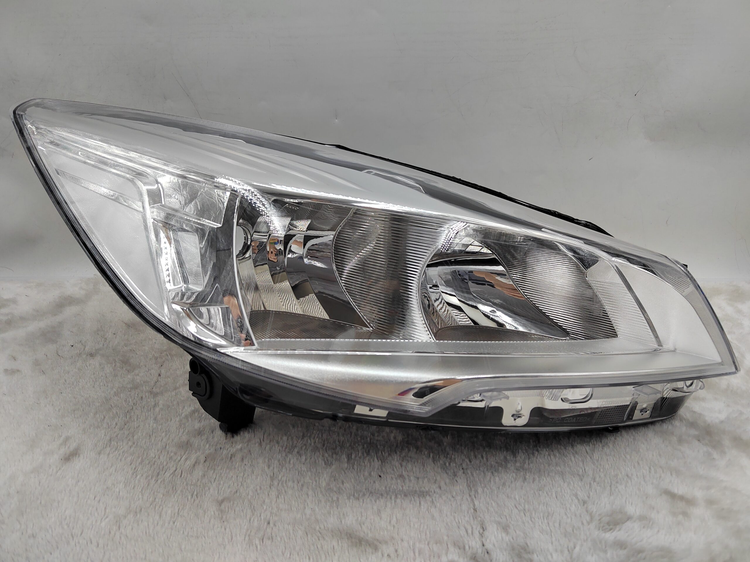 FORD ESCAPE(KUGA) MK2 2013-2016 HALOGEN R.H.S HEADLIGHT ASSEMBLY