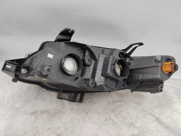 FORD FALCON XR6 FG 2008-2011 HALOGEN R.H.S HEADLIGHT ASSEMBLY