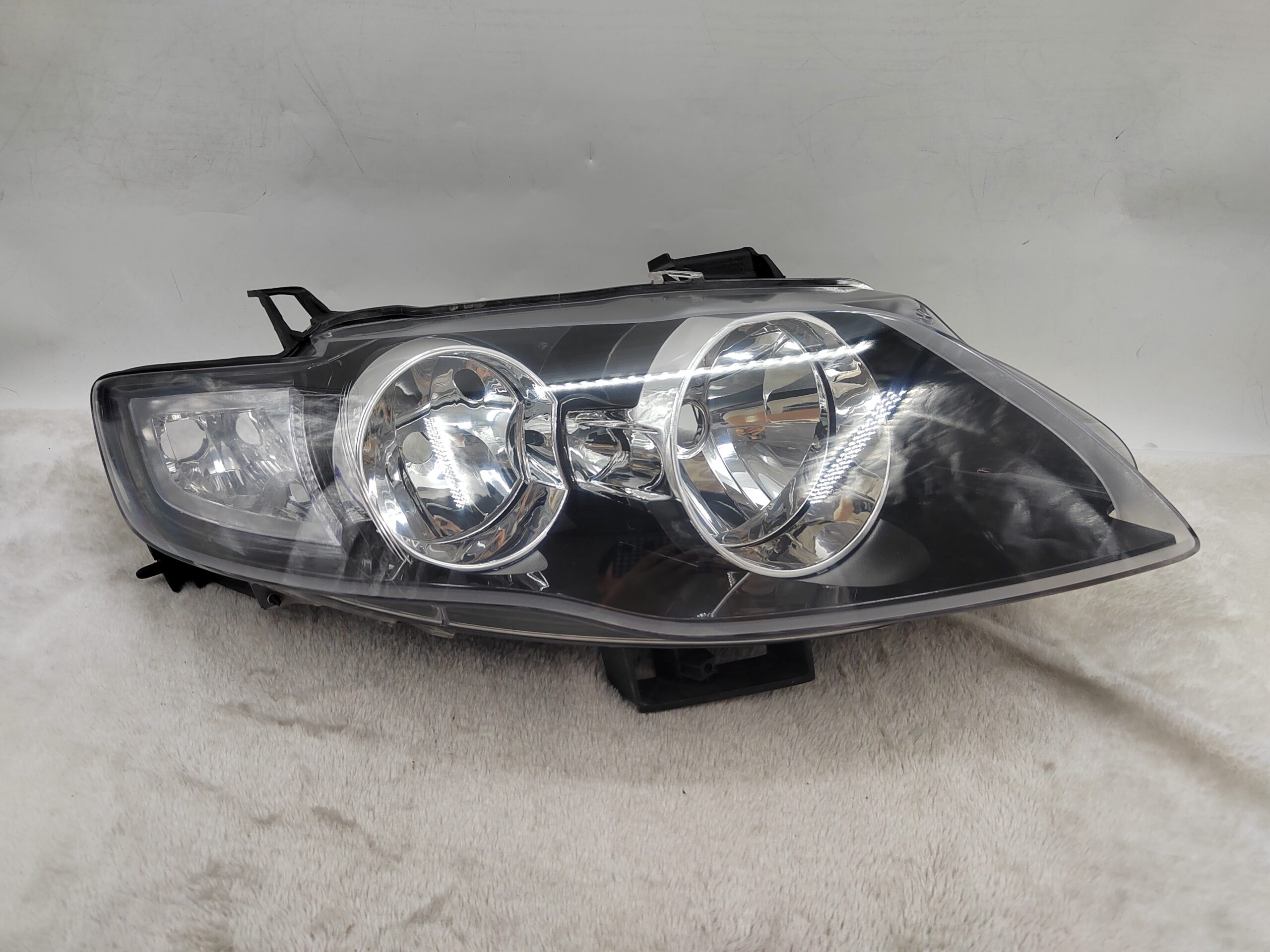 FORD FALCON XT FG 2008-2014 HALOGEN R.H.S HEADLIGHT ASSEMBLY