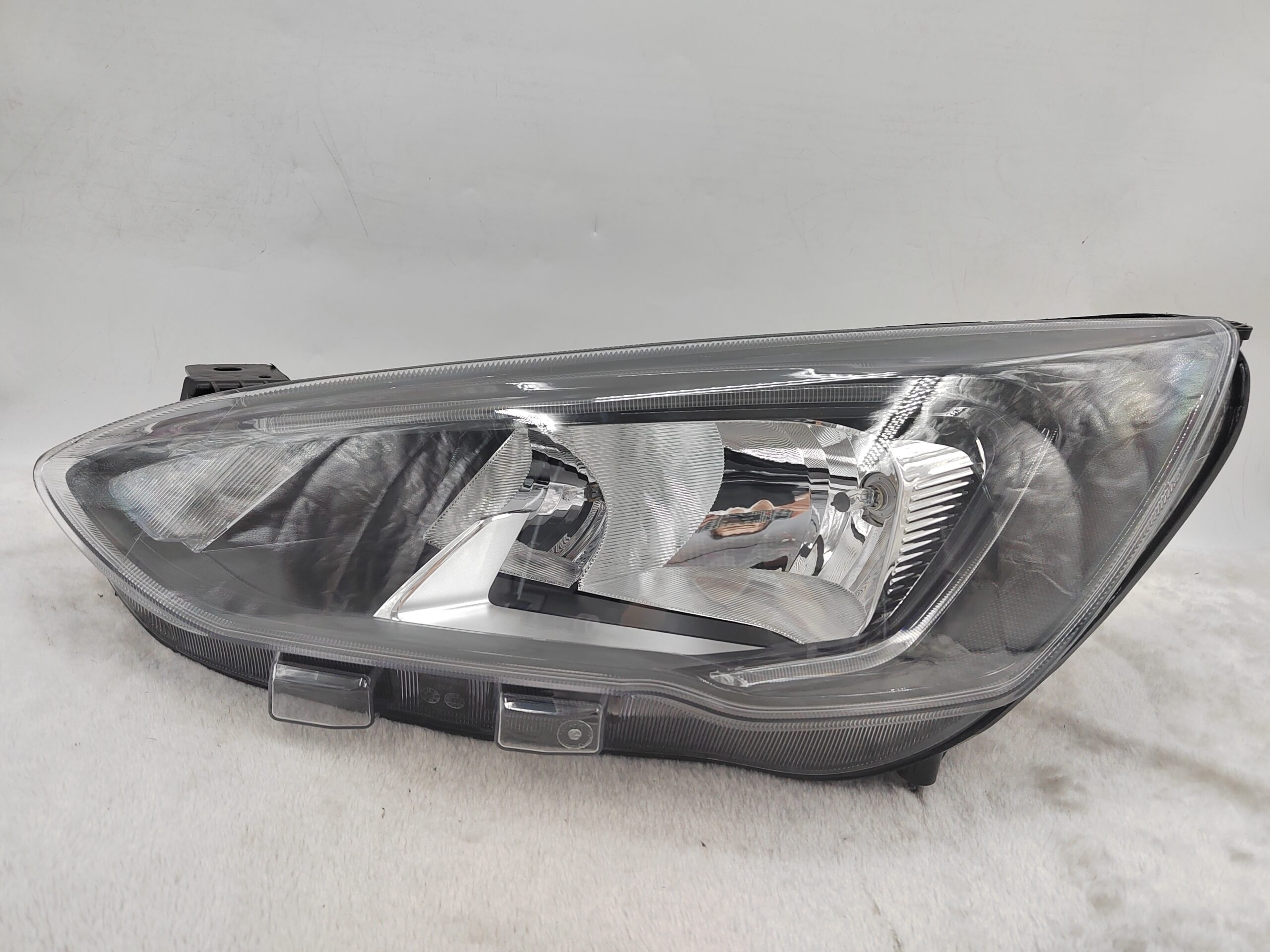 FORD FOCUS MK4 2019-2021 HALOGEN L.H.S HEADLIGHT ASSEMBLY