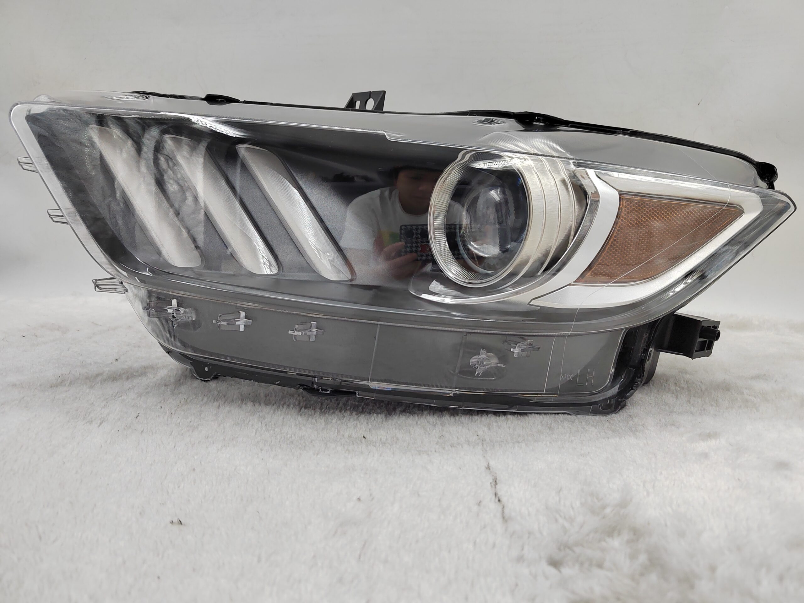 FORD MUSTANG 2015-2017 XENON L.H.S HEADLIGHT ASSEMBLY