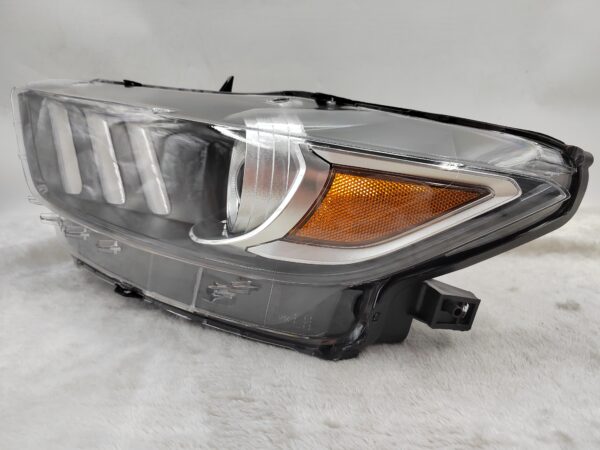 FORD MUSTANG 2015-2017 XENON L.H.S HEADLIGHT ASSEMBLY