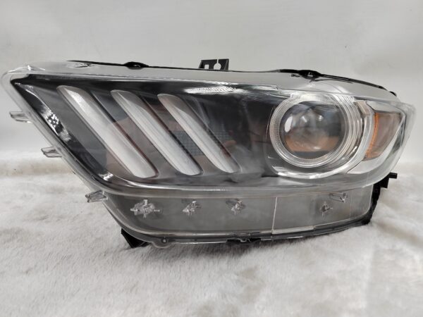 FORD MUSTANG 2015-2017 XENON L.H.S HEADLIGHT ASSEMBLY