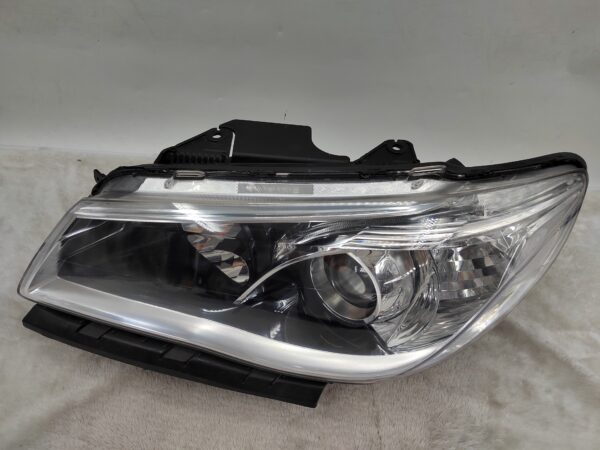 HOLDEN COMMODORE VF SV6 2013-2017 LENS HALOGEN L.H.S HEADLIGHT ASSEMBLY