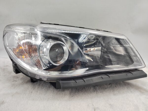 HOLDEN COMMODORE VF SV6 2013-2017 LENS HALOGEN R.H.S HEADLIGHT ASSEMBLY