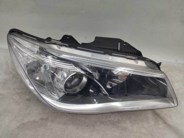 HOLDEN COMMODORE VF SV6 2013-2017 LENS HALOGEN R.H.S HEADLIGHT ASSEMBLY