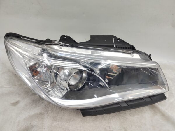 HOLDEN COMMODORE VF SV6 2013-2017 LENS HALOGEN R.H.S HEADLIGHT ASSEMBLY