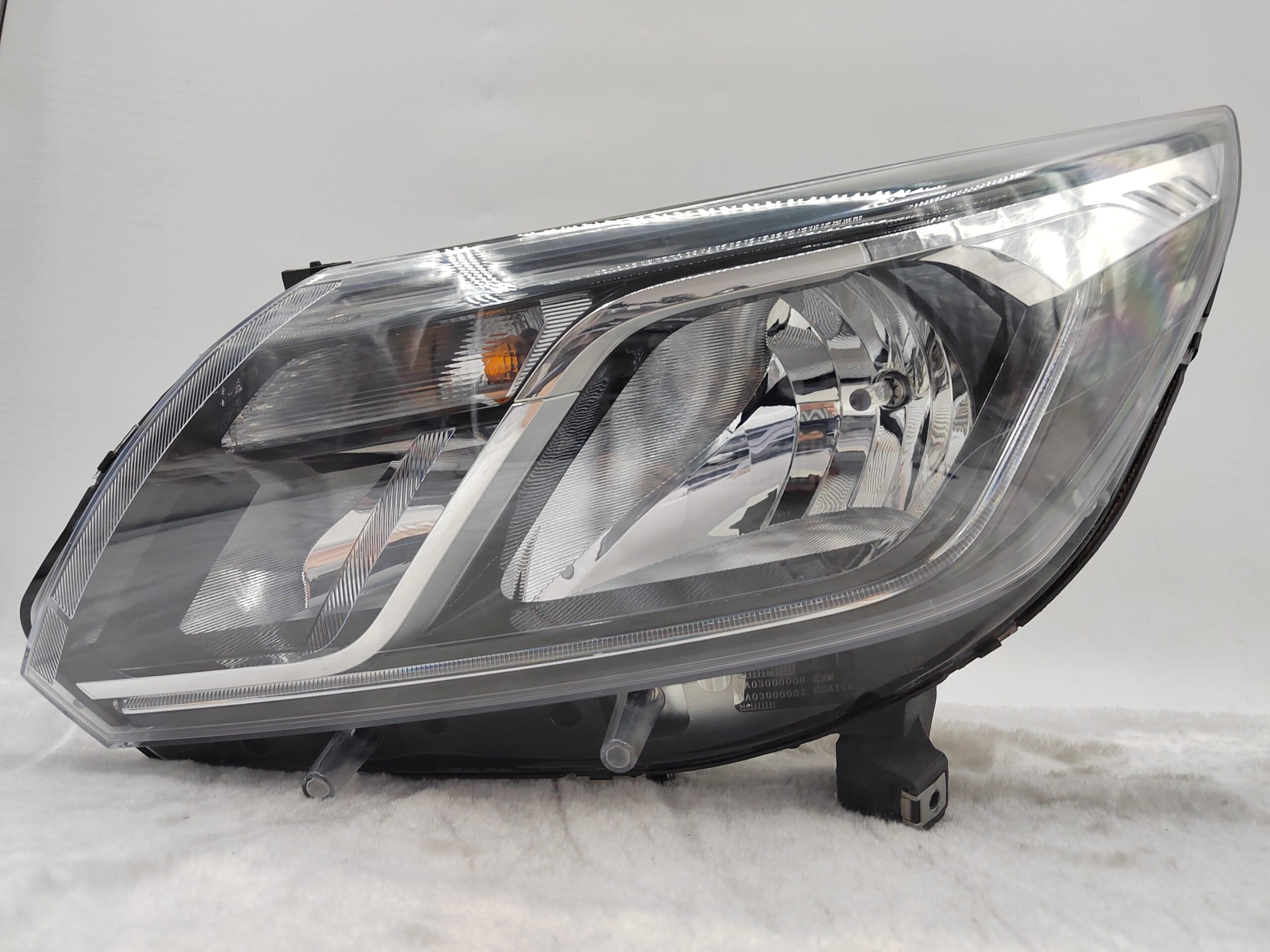 HOLDEN COLORADO 2016-2023 HALOGEN L.H.S HEADLIGHT ASSEMBLY