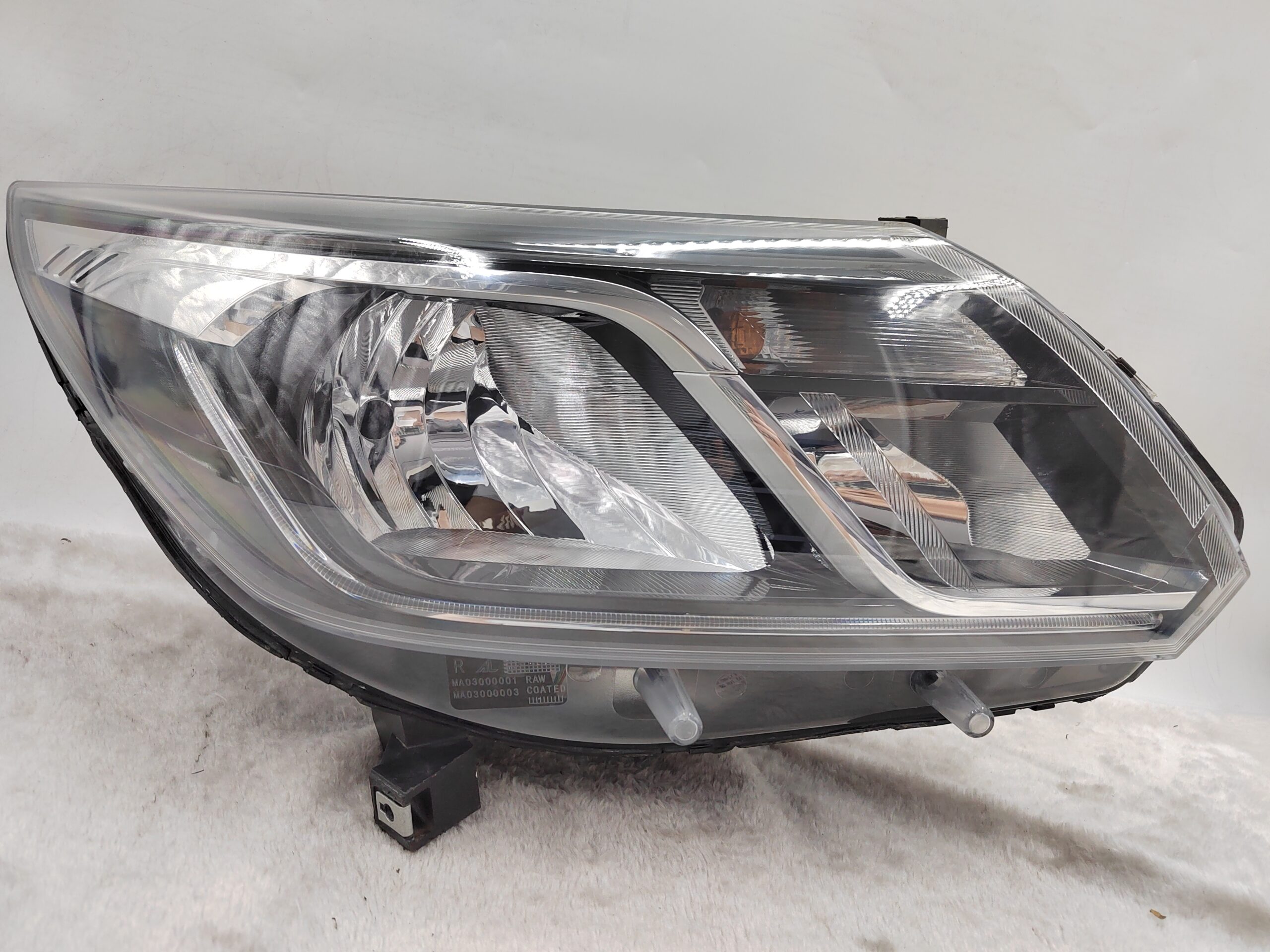 HOLDEN COLORADO 2016-2023 HALOGEN R.H.S HEADLIGHT ASSEMBLY