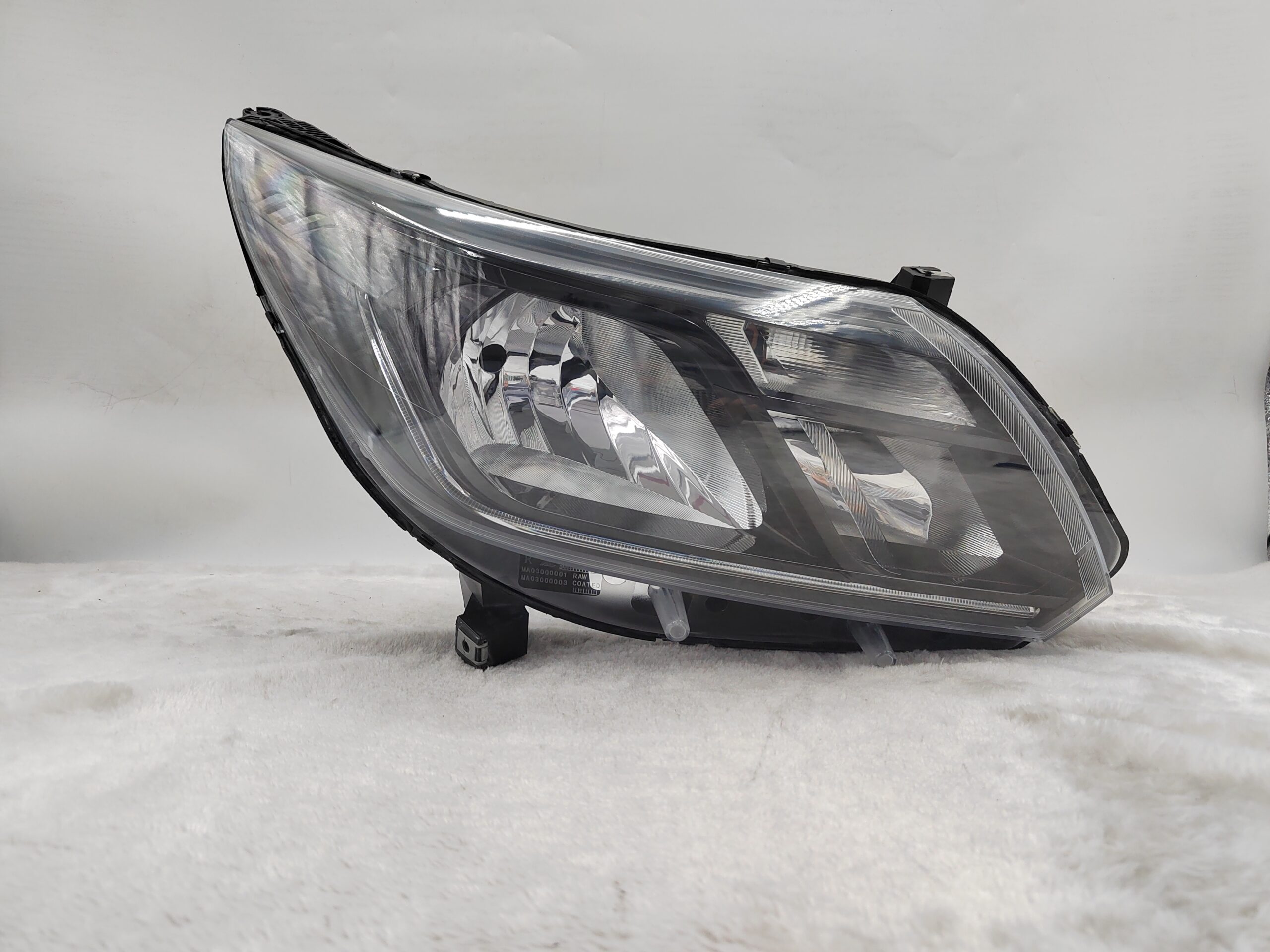 HOLDEN COLORADO 2016-2023 HALOGEN R.H.S HEADLIGHT ASSEMBLY