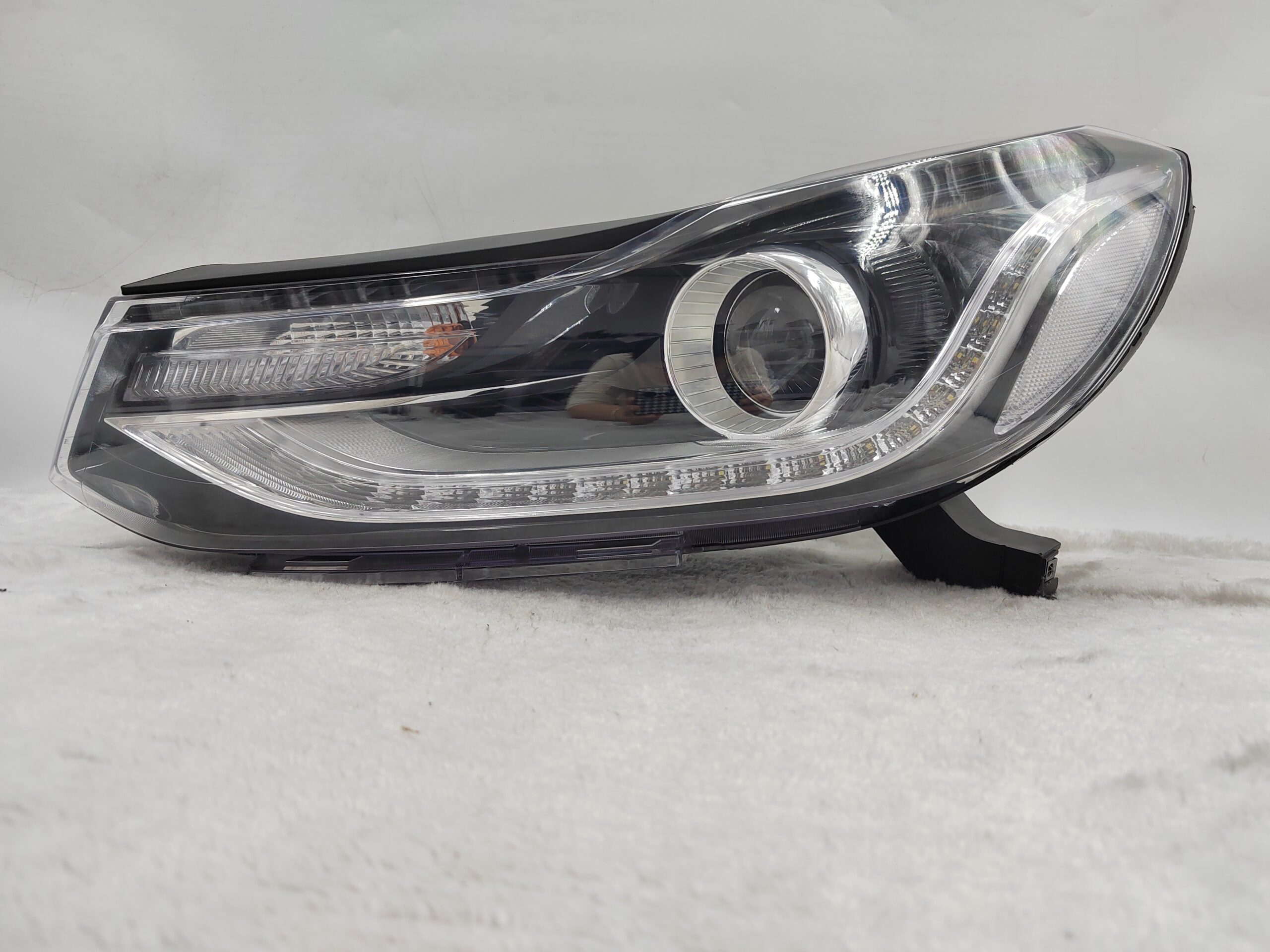 HOLDEN TRAX 2017-2023 LENS HALOGEN L.H.S HEADLIGHT ASSEMBLY