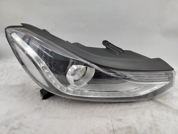 HOLDEN TRAX 2017-2023 LENS HALOGEN R.H.S HEADLIGHT ASSEMBLY