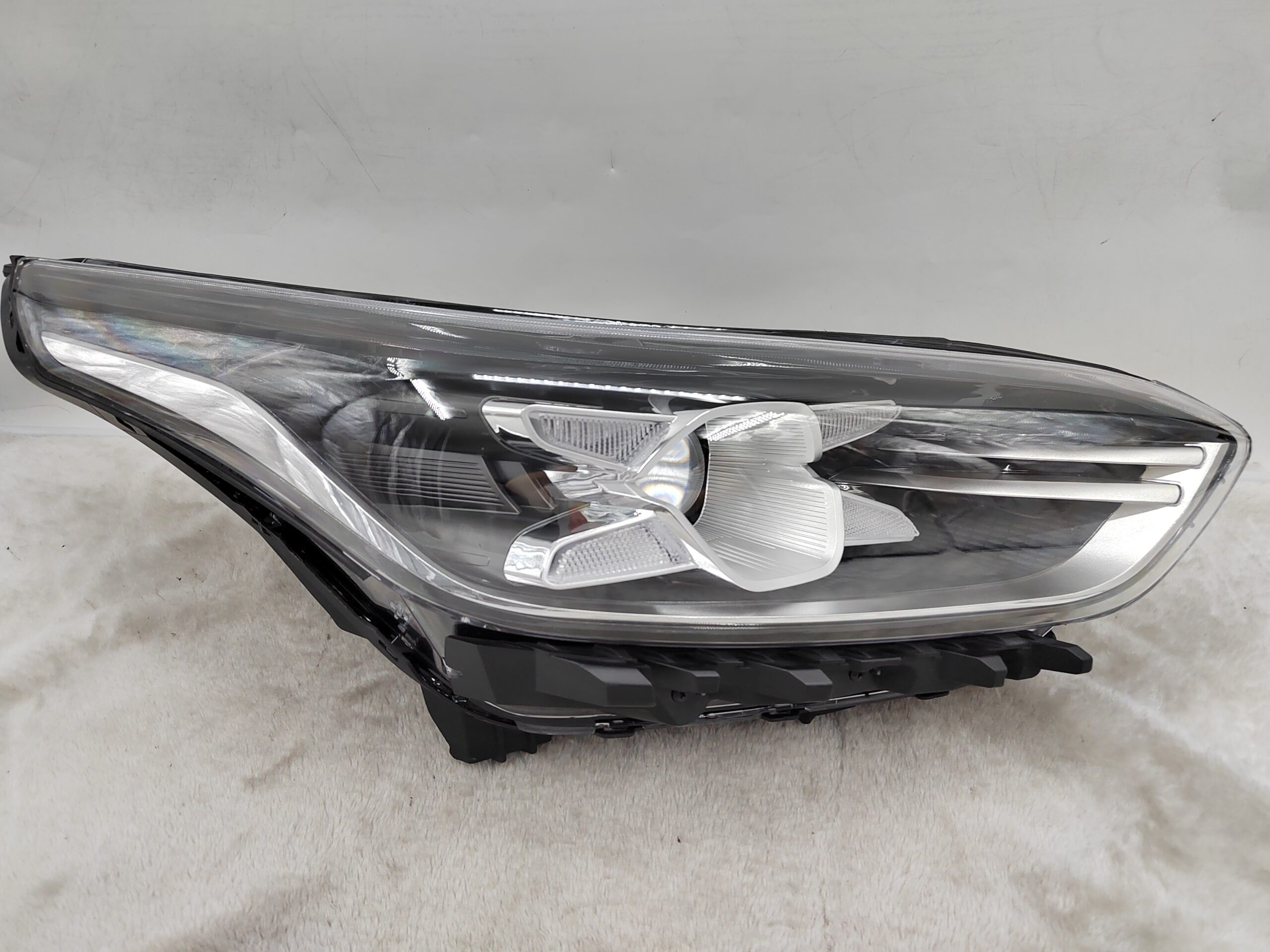 KIA CERATO 2018-2020 LENS LED R.H.S HEADLIGHT ASSEMBLY