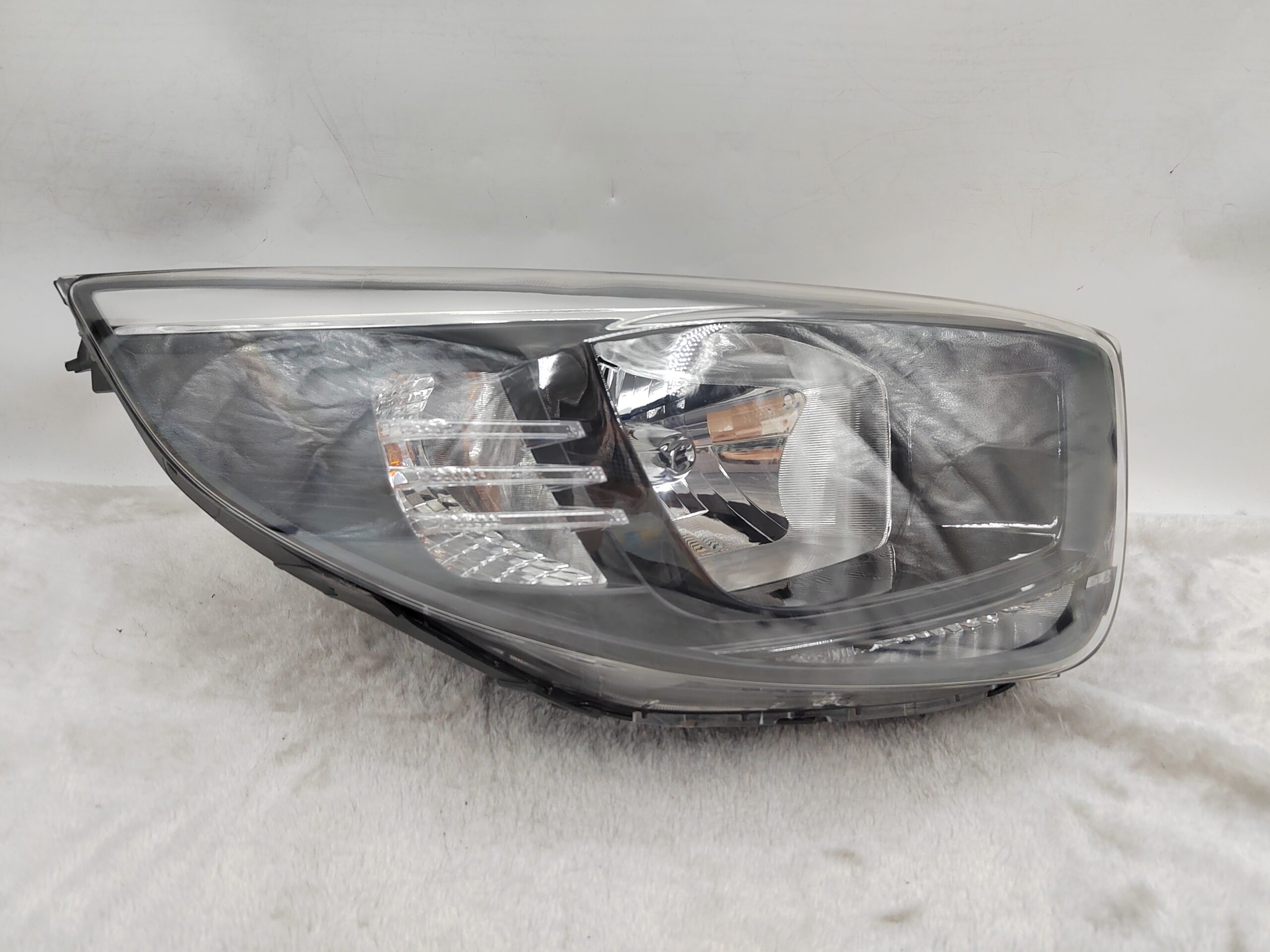 KIA PICANTO 2017-2019 HALOGEN R.H.S HEADLIGHT ASSEMBLY