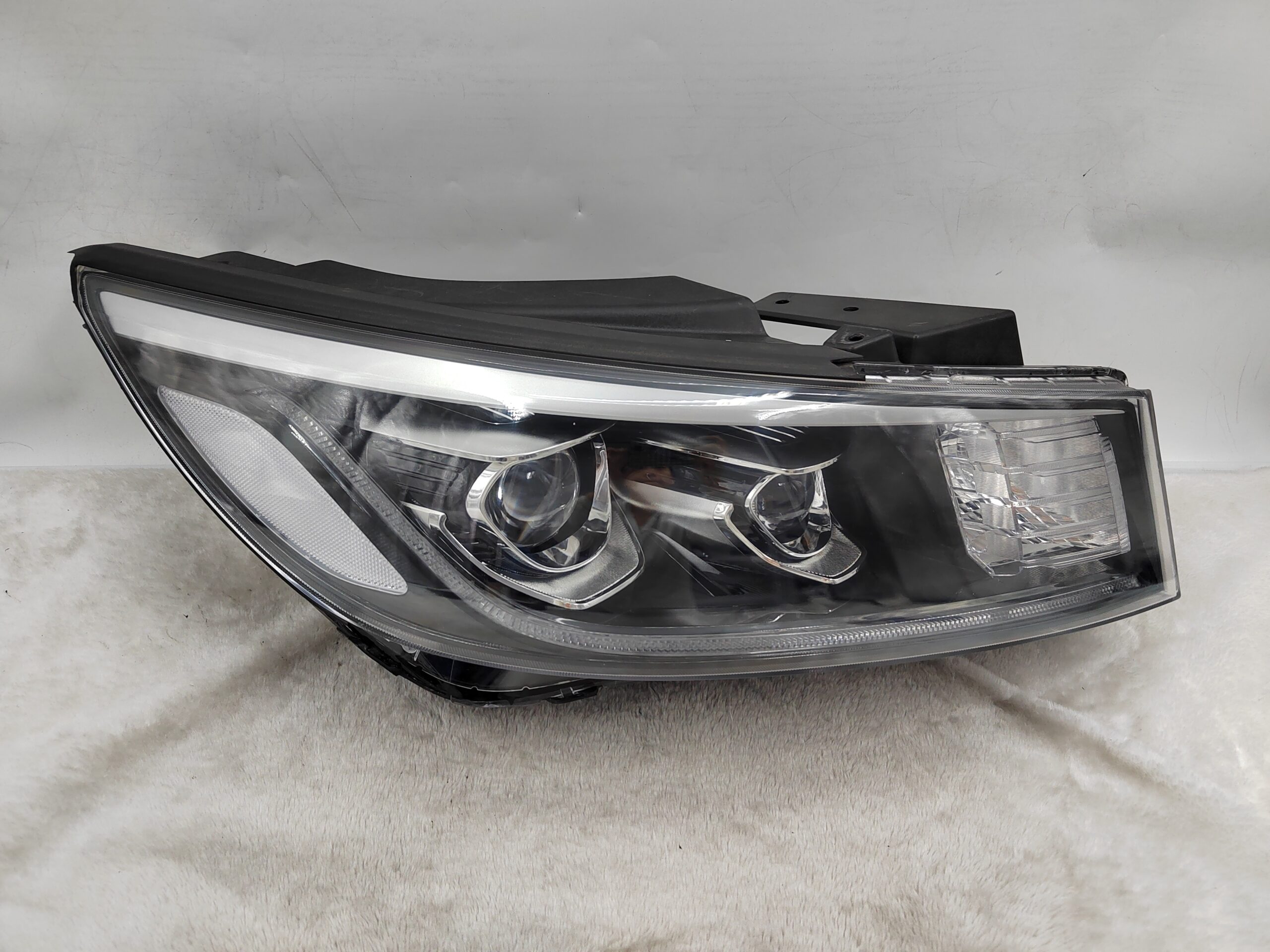 KIA CARNIVAL 2018-2020 LED R.H.S HEADLIGHT ASSEMBLY