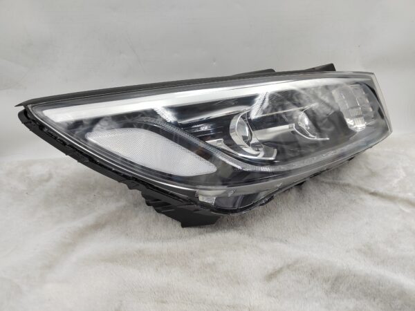 KIA CARNIVAL 2018-2020 LED R.H.S HEADLIGHT ASSEMBLY