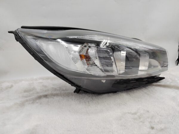 KIA SORENTO 2019-2020 XENON R.H.S HEADLIGHT ASSEMBLY