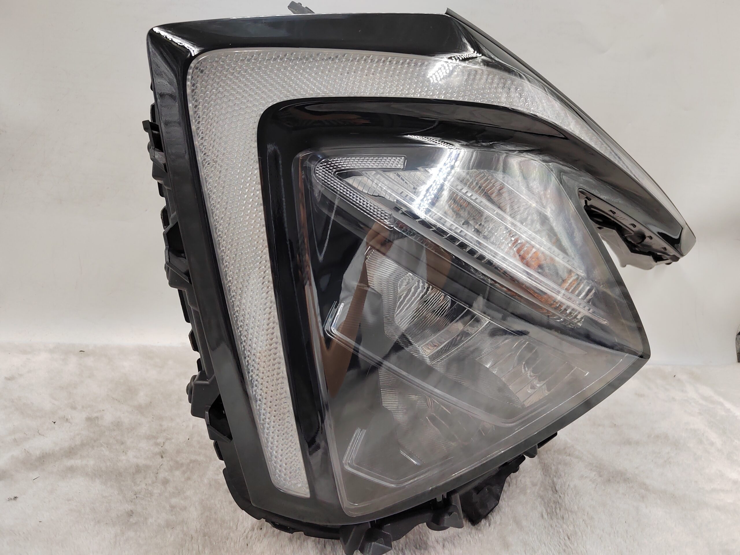 KIA SPORTAGE 2022-2024 LED L.H.S HEADLIGHT ASSEMBLY