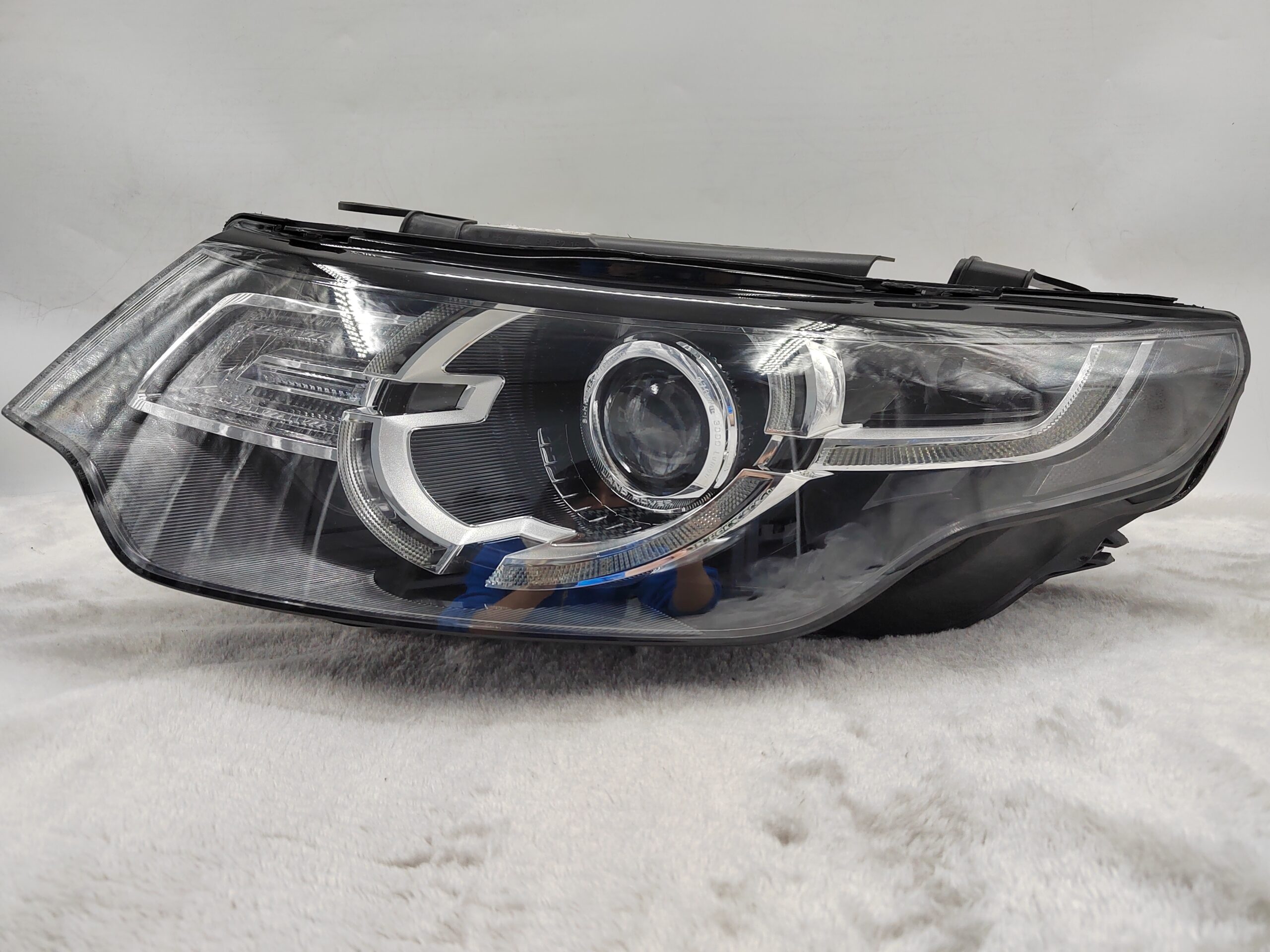 LAND ROVER DISCOVERY SPORT 2014-2019 XENON L.H.S HEADLIGHT ASSEMBLY