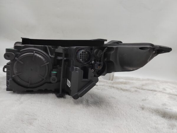 LAND ROVER RANGE ROVER EVOQUE 2011-2015 HALOGEN R.H.S HEADLIGHT ASSEMBLY