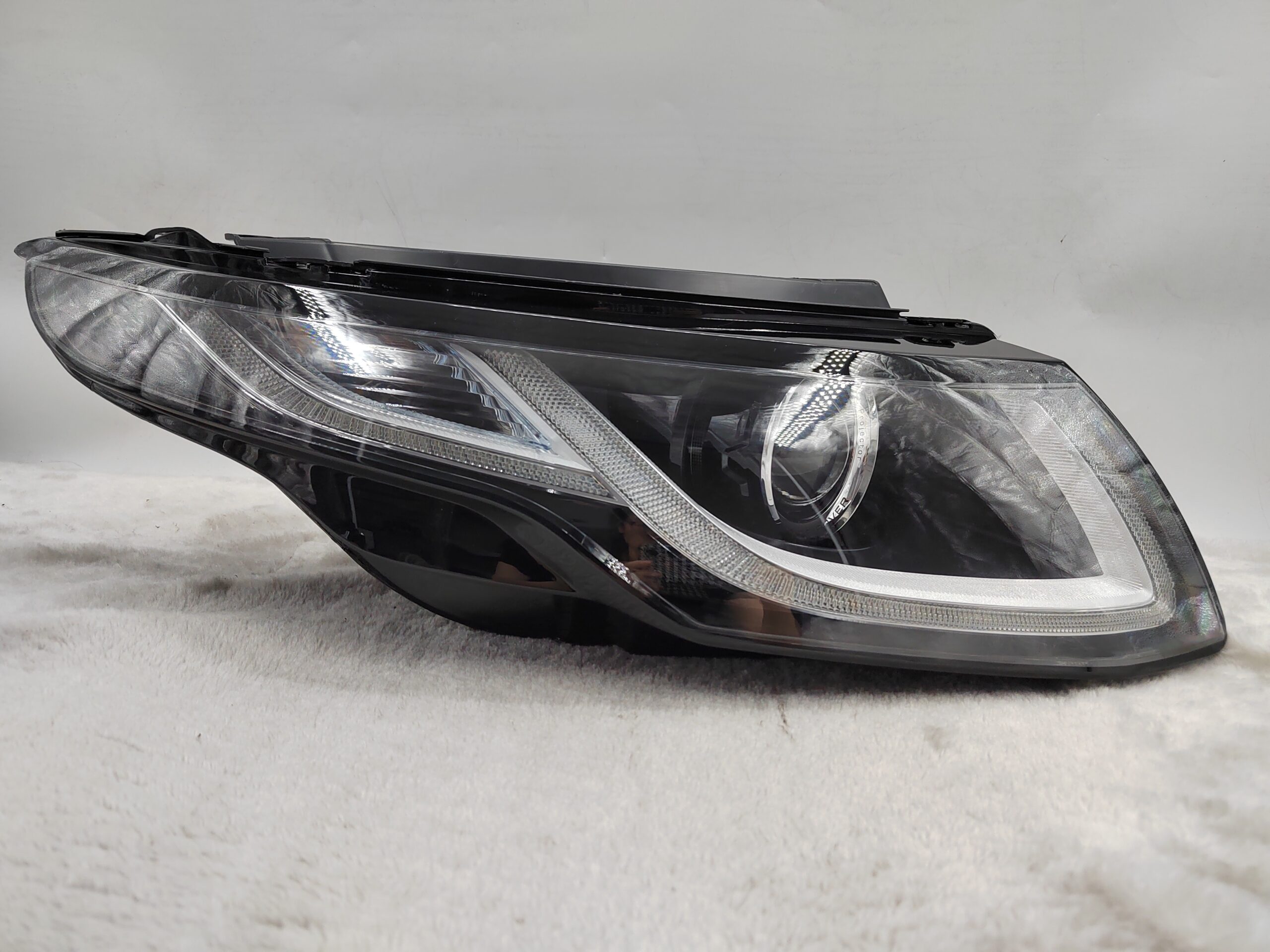 LAND ROVER RANGE ROVER EVOQUE 2016-2018 XENON R.H.S HEADLIGHT ASSEMBLY