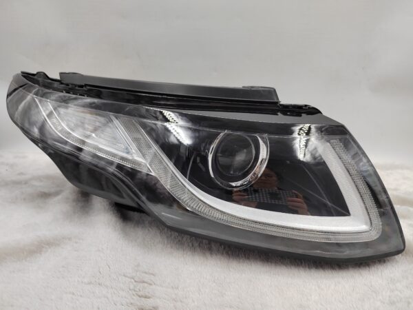 LAND ROVER RANGE ROVER EVOQUE 2016-2018 XENON R.H.S HEADLIGHT ASSEMBLY