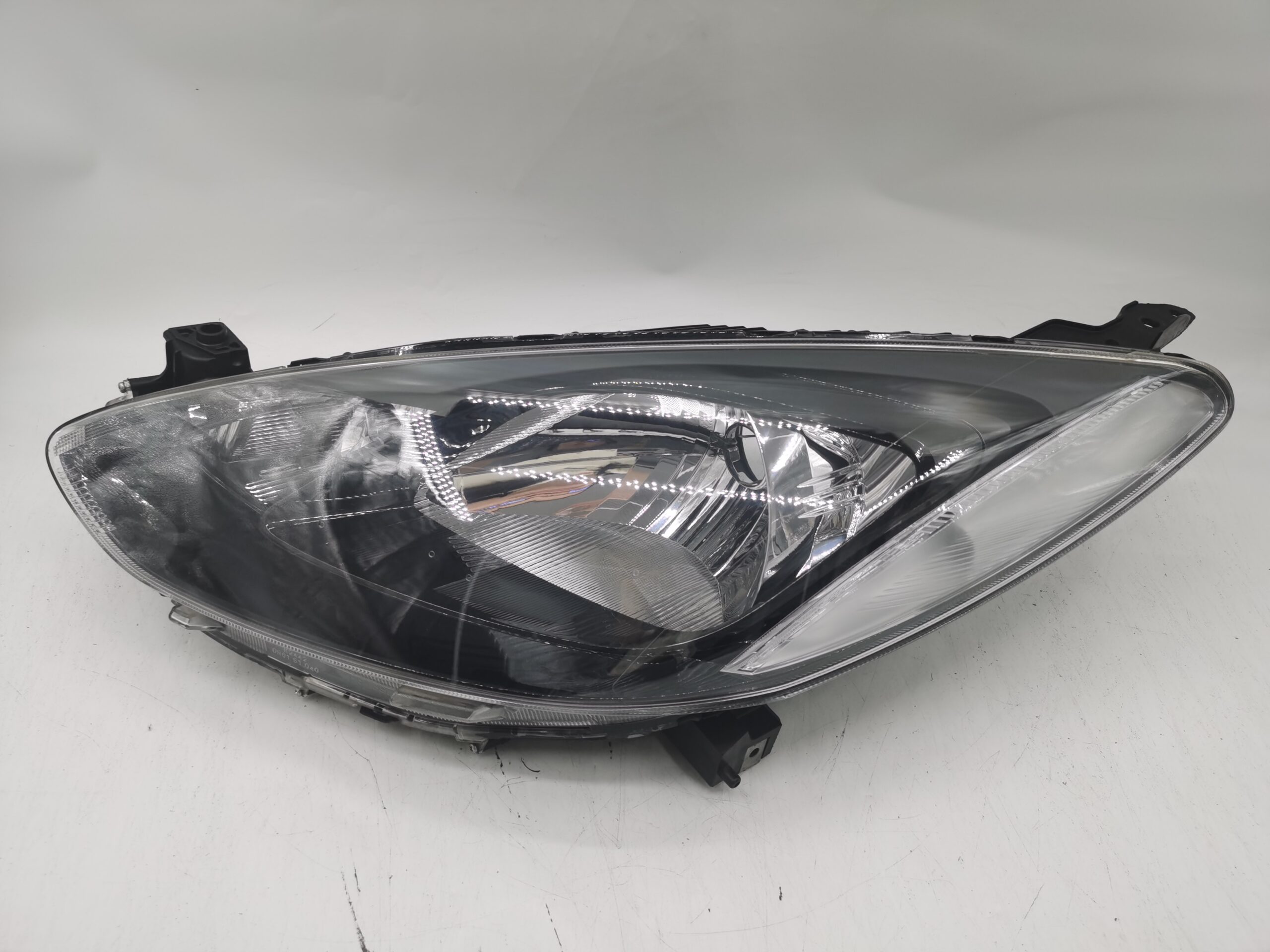 MAZDA 2 2007-2013 HALOGEN L.H.S HEADLIGHT ASSEMBLY