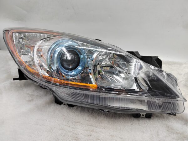 MAZDA 3 2010-2013 HALOGEN R.H.S HEADLIGHT ASSEMBLY