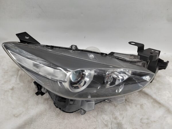 MAZDA 3 2017-2018 HALOGEN R.H.S HEADLIGHT ASSEMBLY