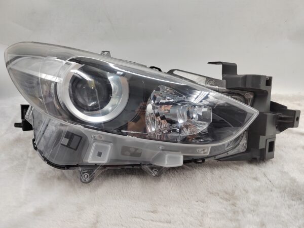 MAZDA 3 2017-2018 HALOGEN R.H.S HEADLIGHT ASSEMBLY