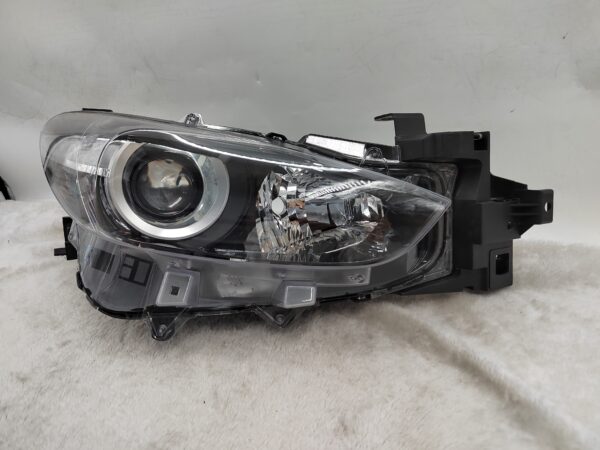 MAZDA 3 2017-2018 HALOGEN R.H.S HEADLIGHT ASSEMBLY