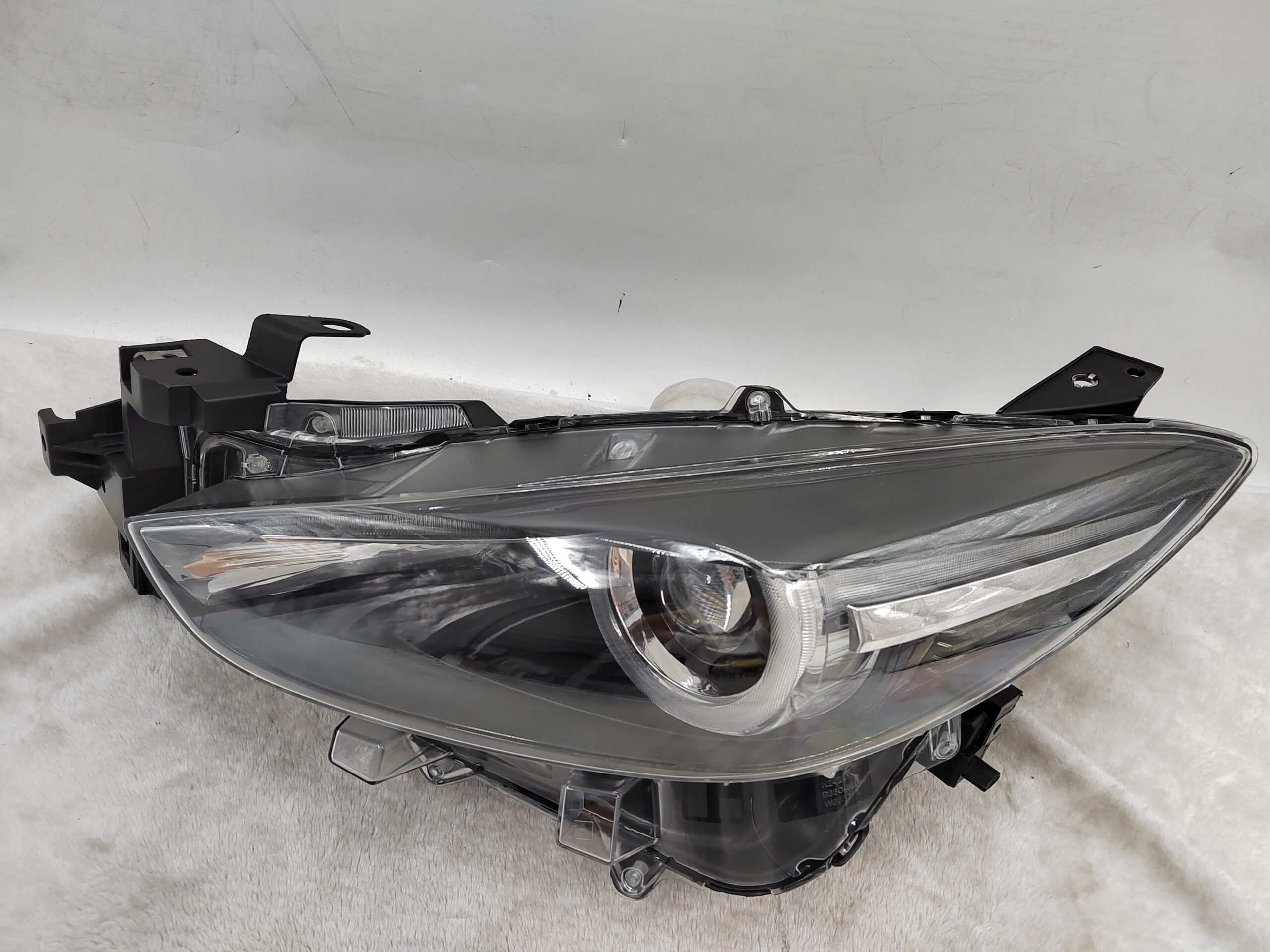 MAZDA 3 2017-2018 LED L.H.S HEADLIGHT ASSEMBLY