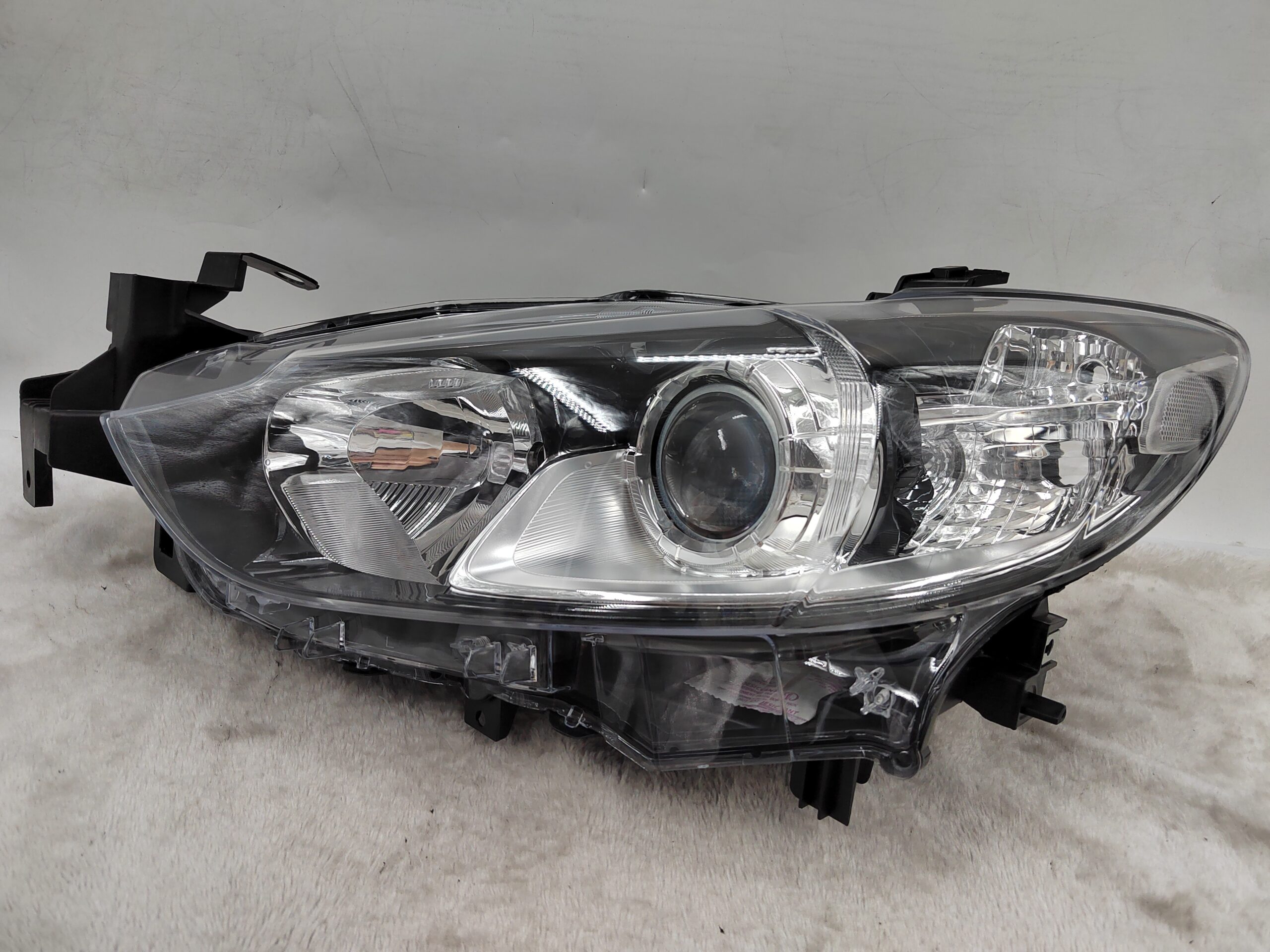 MAZDA 6 2013-2014 HALOGEN L.H.S HEADLIGHT ASSEMBLY