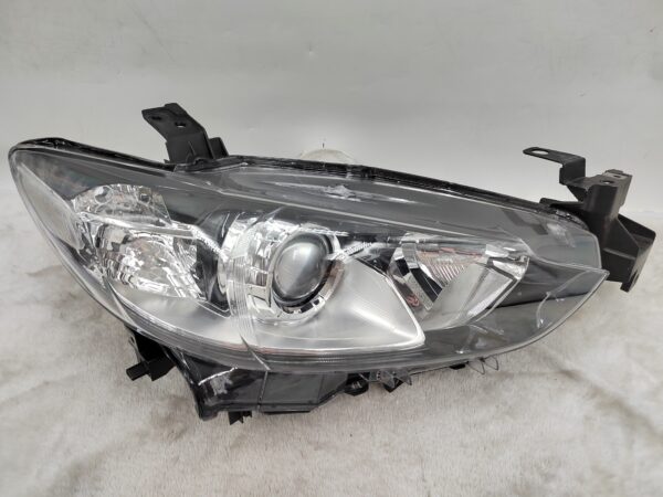 MAZDA 6 2013-2014 HALOGEN R.H.S HEADLIGHT ASSEMBLY