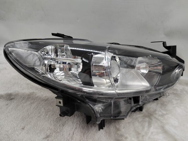 MAZDA 6 2013-2014 HALOGEN R.H.S HEADLIGHT ASSEMBLY