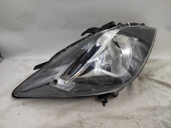 MAZDA BT-50 2016-2019 HALOGEN R.H.S HEADLIGHT ASSEMBLY