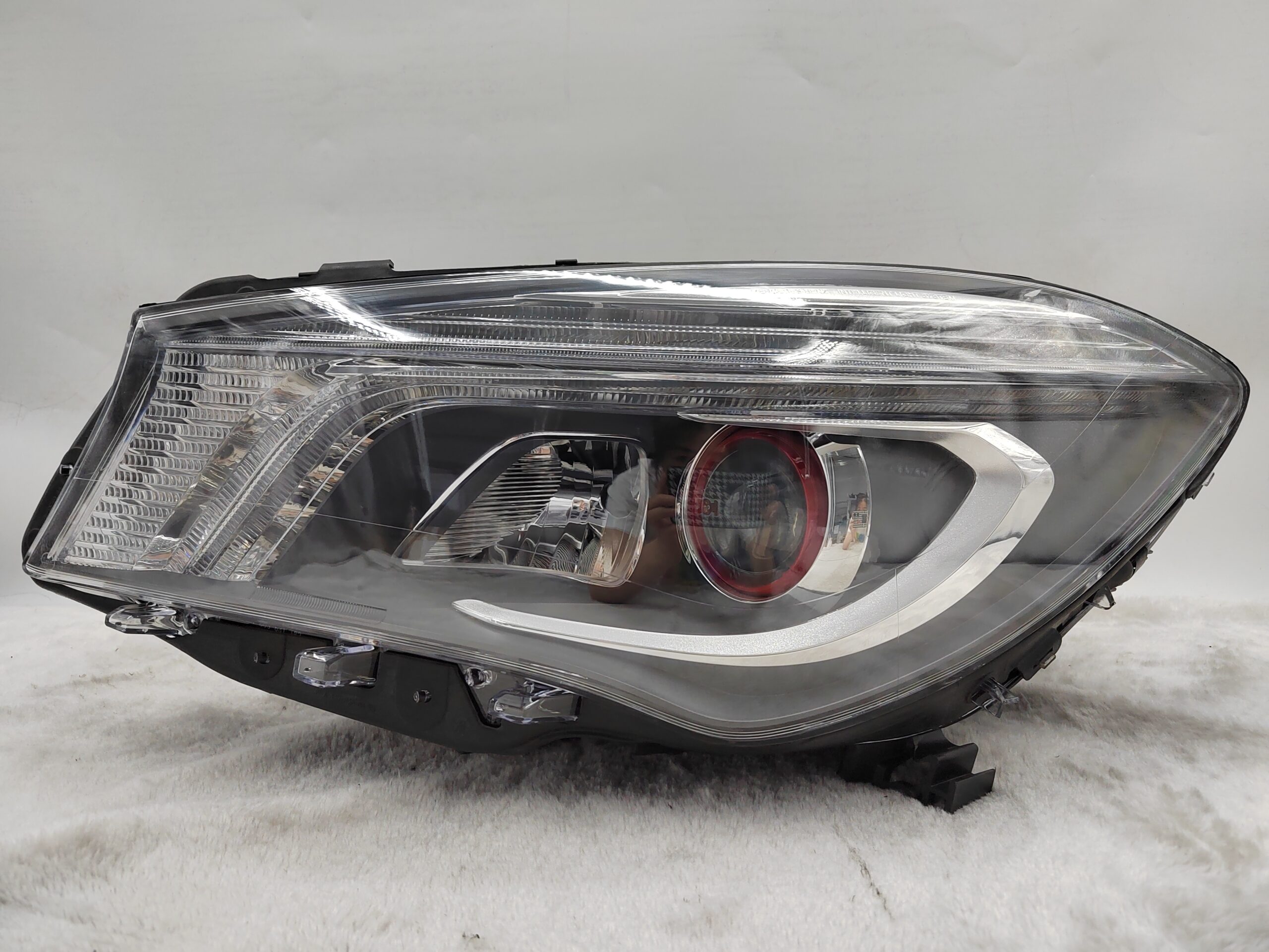 MERCEDES-BENZ CLA-CLASS W117 CLA250 2012-2015 XENON L.H.S HEADLIGHT ASSEMBLY