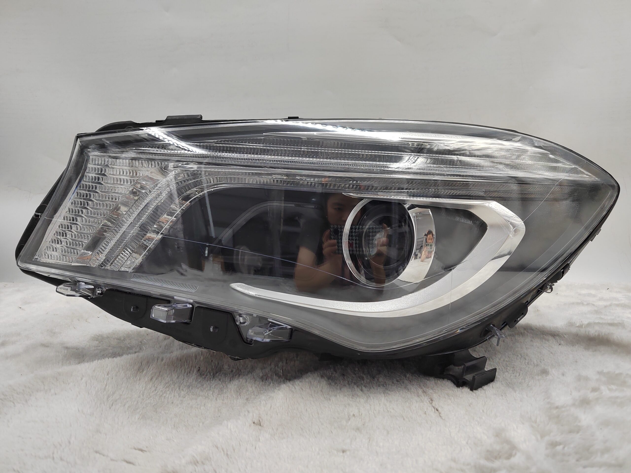 MERCEDES-BENZ CLA-CLASS W117 CLA250 2012-2015 XENON L.H.S HEADLIGHT ASSEMBLY