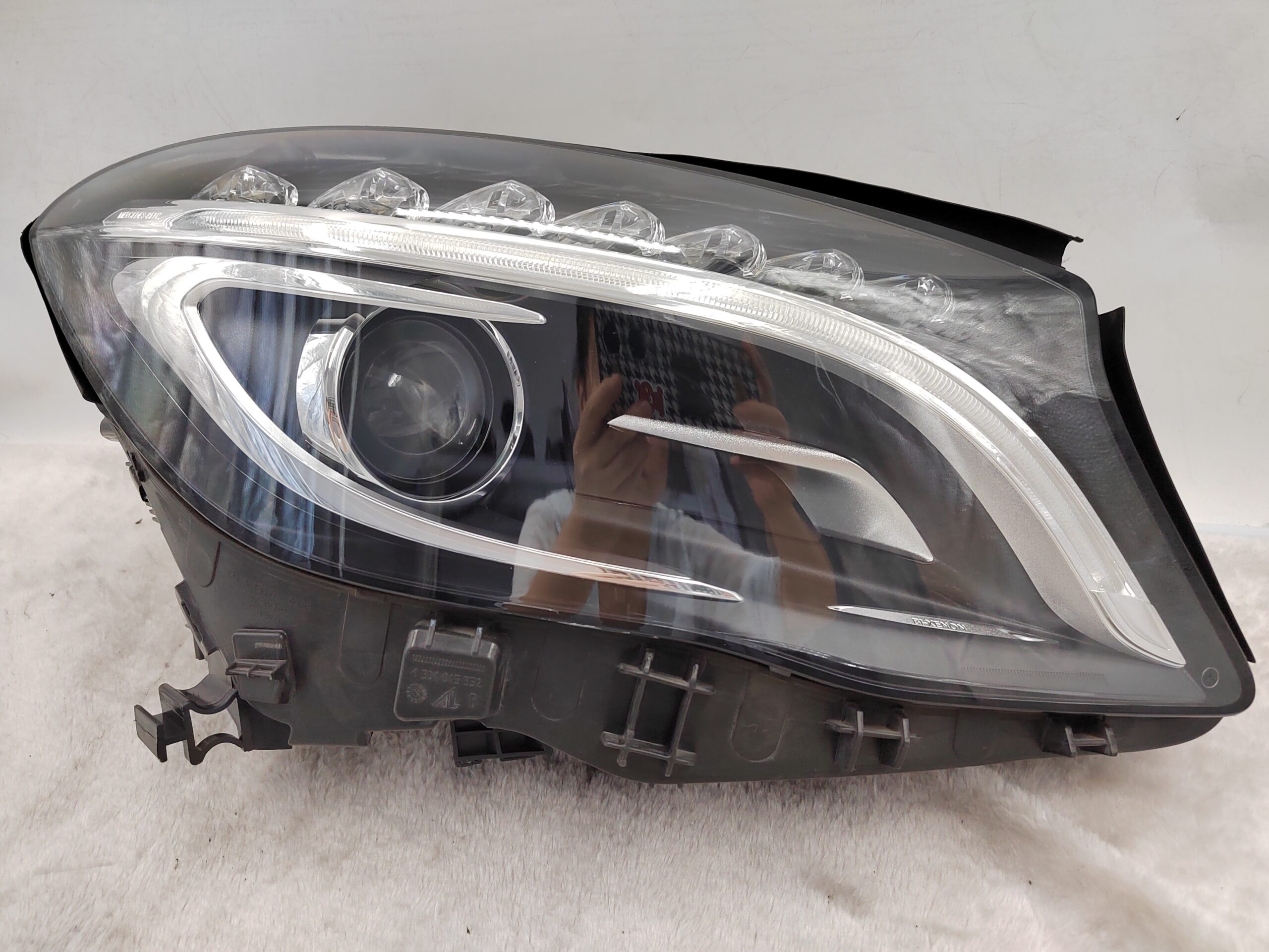 MERCEDES BENZ GLA-CLASS W156 2017-2019 XENON R.H.S HEADLIGHT ASSEMBLY