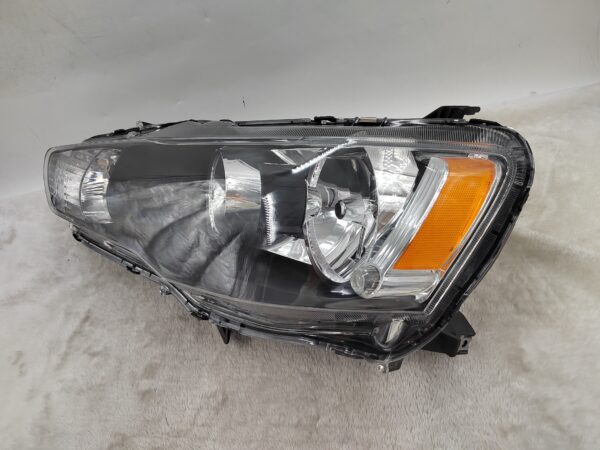 MITSUBISHI LANCER 2008-2018 HALOGEN L.H.S HEADLIGHT ASSEMBLY