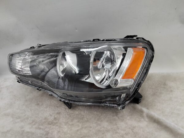 MITSUBISHI LANCER 2008-2018 HALOGEN L.H.S HEADLIGHT ASSEMBLY