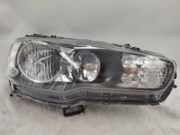 MITSUBISHI LANCER 2008-2018 HALOGEN R.H.S HEADLIGHT ASSEMBLY