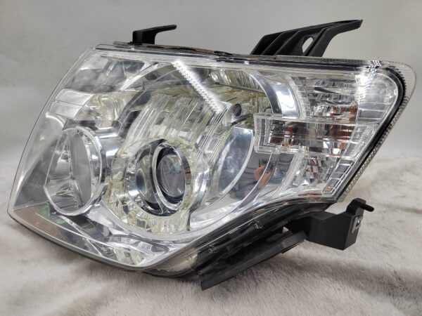 MITSUBISHI PAJERO 2007-2020 LENS XENON L.H.S HEADLIGHT ASSEMBLY