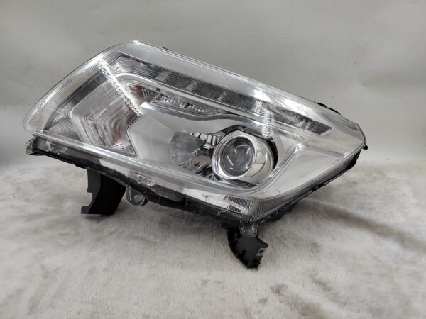 NISSAN NAVARA NP300 2015-2020 LED L.H.S HEADLIGHT ASSEMBLY