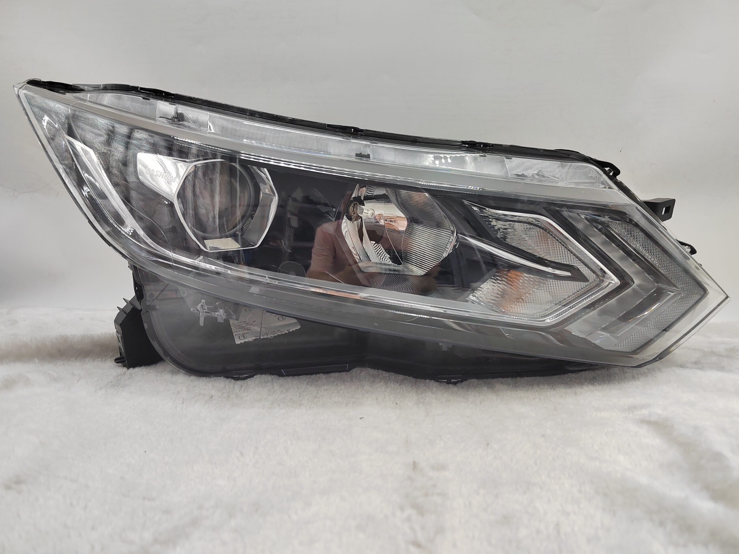 NISSAN QASHQAI J11 2017-2020 HALOGEN R.H.S HEADLIGHT ASSEMBLY