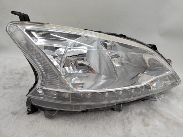 NISSAN SENTRA PULSAR 2013-2015 HALOGEN R.H.S HEADLIGHT ASSEMBLY