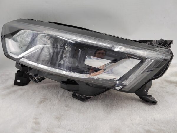 RENAULT KOLEOS 2016-2020 HALOGEN L.H.S HEADLIGHT ASSEMBLY