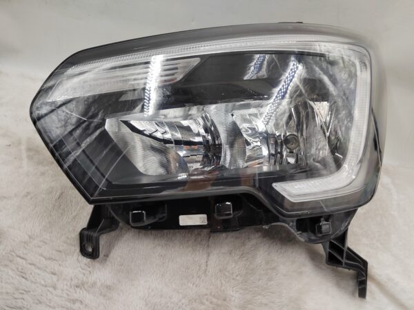 RENAULT MASTER III 2020-2023 HALOGEN L.H.S HEADLIGHT ASSEMBLY